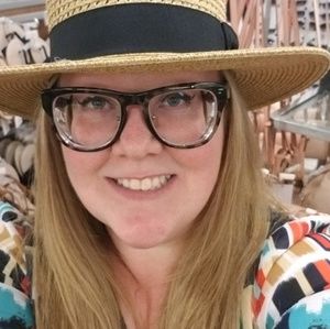 Meet your Posher, Rebecca